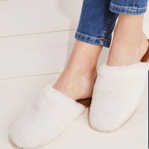 Vineyard Vines Shearling Slides, Pina Colada, fall autumn winter slippers